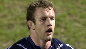 Jason White tackling hard vs Harlequins