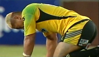 Jerry Collins gets hit and hurt by Beau Robinson