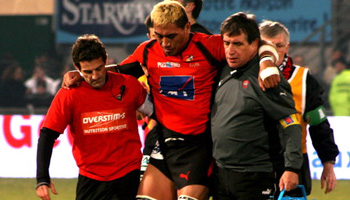 Jerry Collins injured by awkward looking tackle