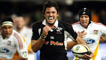 Ryan Kankowski gallops in for a great Sharks try