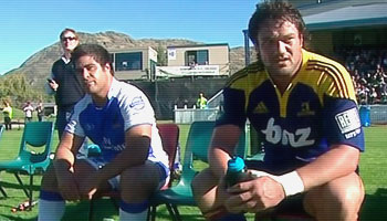 Clint Newland unleashes on Pek Cowan in Queenstown