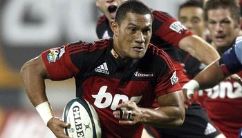 Robbie Fruean's slingshot tackle against North Harbour