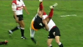 Jano Vermaak spears Fabian Juries - Yellow or Red?