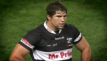 Willem Alberts smashes young Jaco Taute